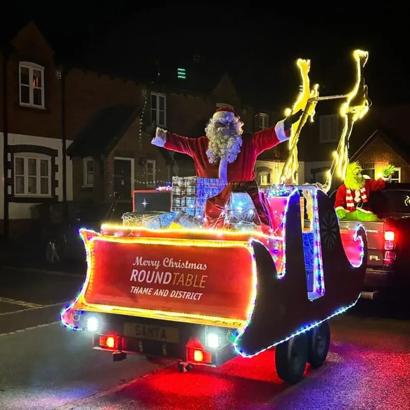 Oxford Round Table Santa Sleigh