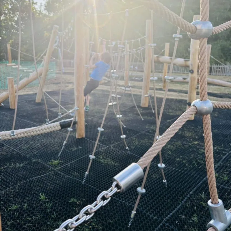 Acklings playground, Long Wittenham