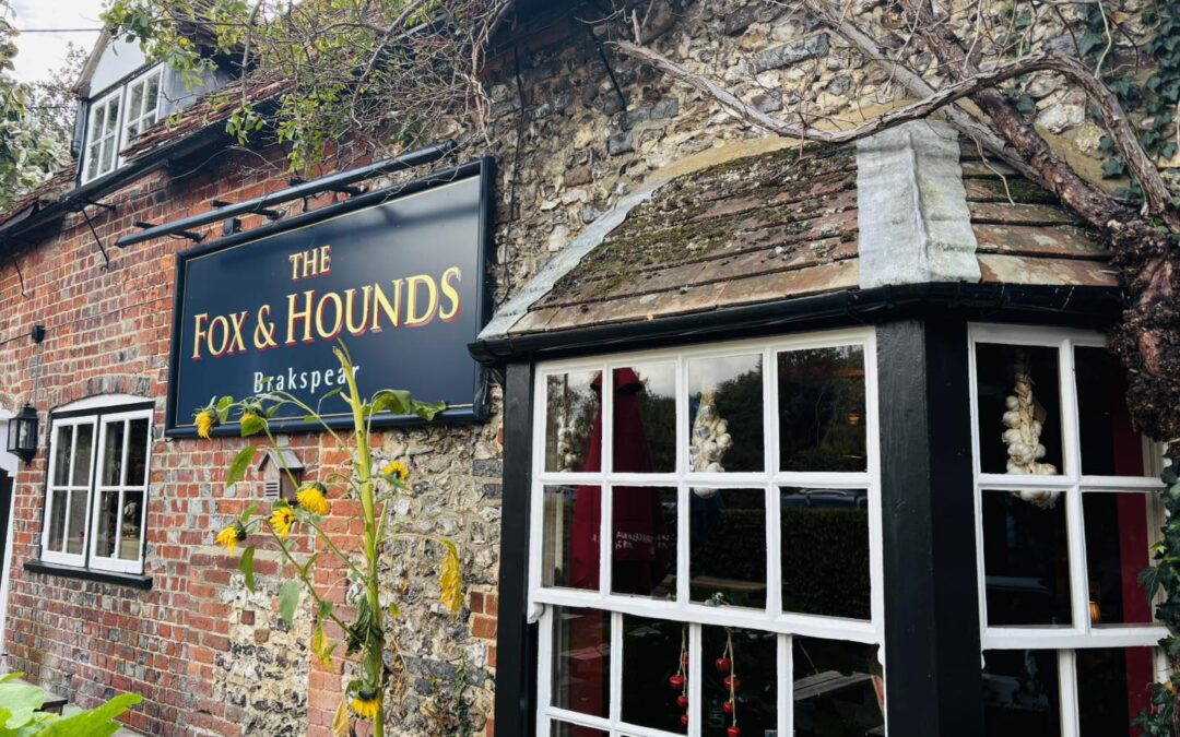 Fox and Hounds, Christmas Common